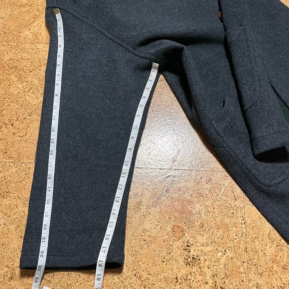 Lodenfrey 100% Virgin Wool Overcoat In Charcoal Gray With Hunter Green Accents - Picture 15 of 16